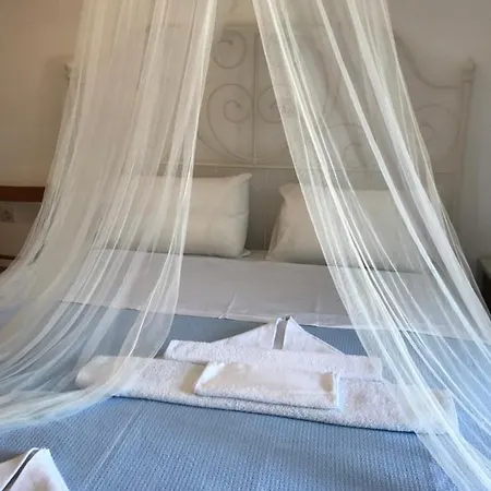 Guest house Xenonas Kamares *